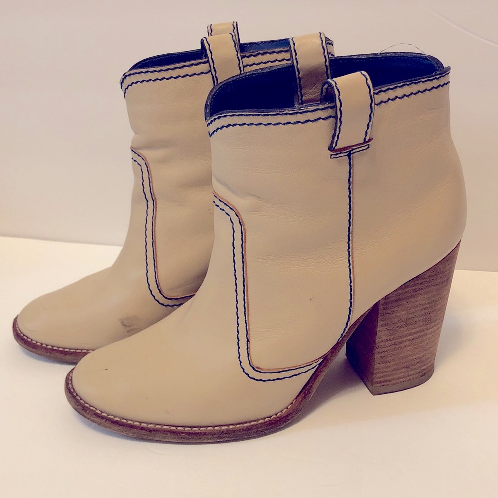 Laurence Dacade Beige Leather with Navy Piping Ankle Boots Size 8